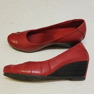 BareTraps Red Leather Wedge Shoes